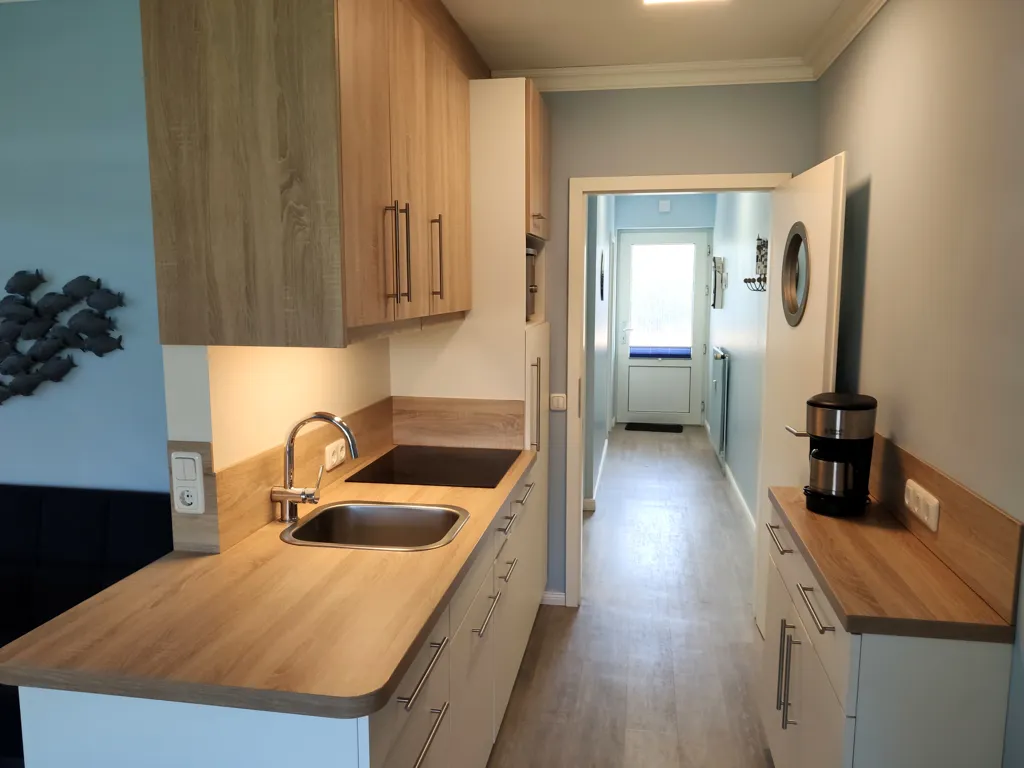 Küche mit Küchengeräten